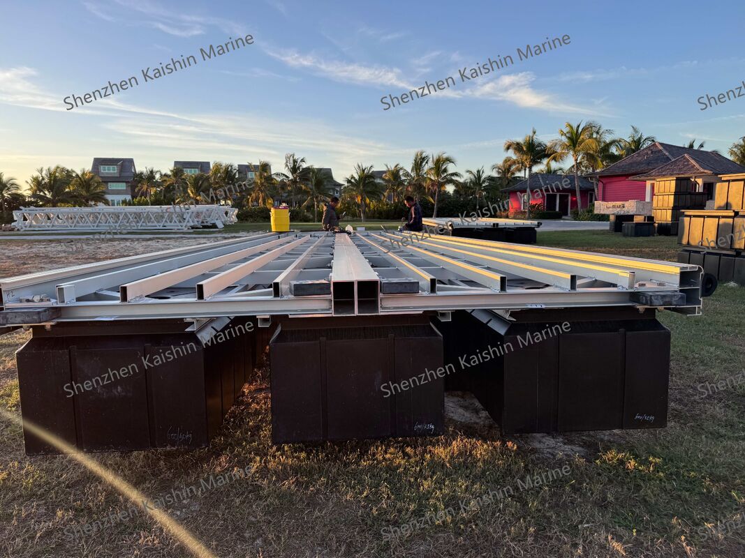 Corrosion Resistant Aluminum Floating Dock with Good Stability and Customizable Size for Yacht Marina Berths