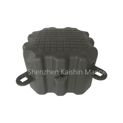 ท่าเรือเจ็ตสกีทางทะเลแบบลูกบาศก์ลอยน้ำ HDPE แบบพกพาโครงสร้างลอยน้ำแบบแยกส่วนสีเทา