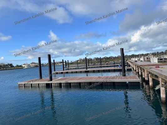 LLDPE Floaters Marine Grade Modular Floating Dock ด้วยขนาดที่กําหนดเองสําหรับการใช้งานทางการค้าและการพักผ่อน